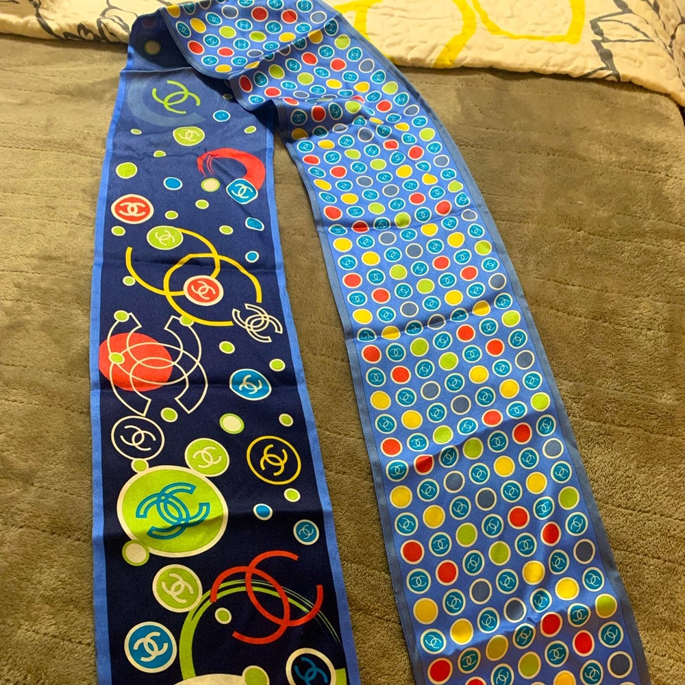 100% authentic Chanel silk scarf reverse print